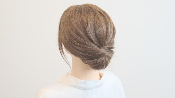 [シニヨンの作り方]ミディアムヘアのシニヨンまとめ髪