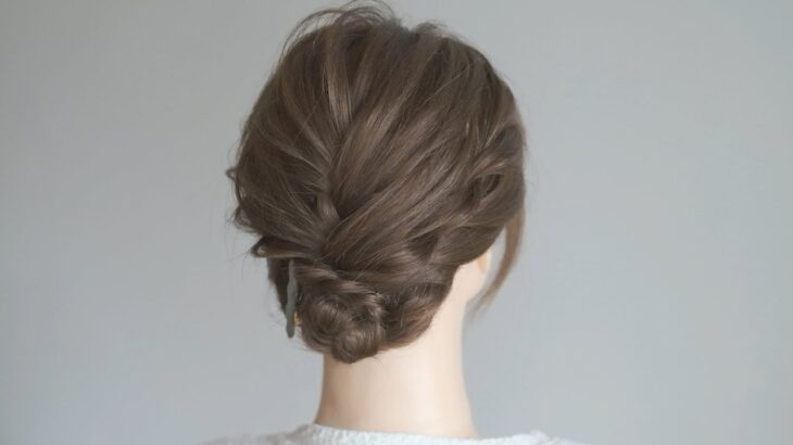 [結婚式にオススメのヘアアレンジ]編み込みで作るまとめ髪