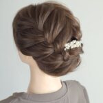 [結婚式にもオススメのヘアアレンジ]今回は編み込んでまとめ髪にしてみました/ 編み込みが緩んでしまった時の修正方法もご紹介